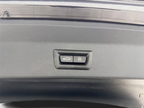 Used 2024 BMW X3 xDrive30i w/ Convenience Package image 81