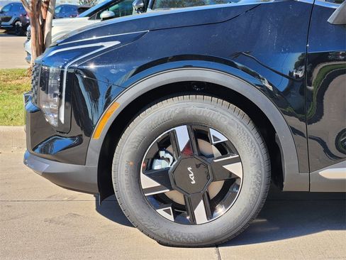New 2026 Kia Sportage LX image 5