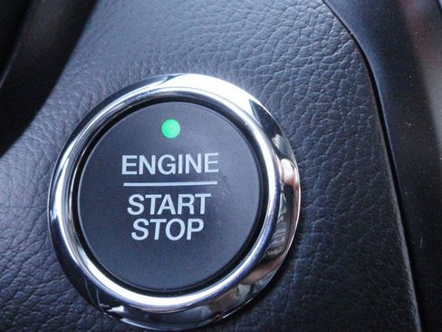 Used 2019 Ford Fusion Titanium image 27