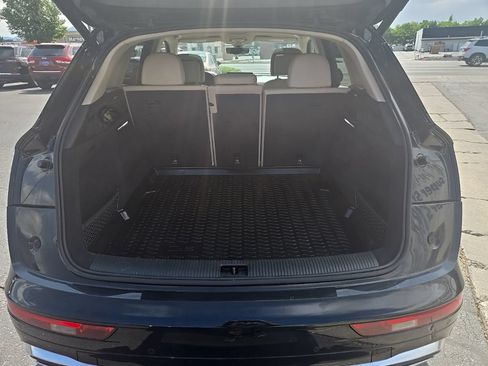 Used 2022 Audi Q5 2.0T Premium w/ Convenience Package AWD/4WD image 26