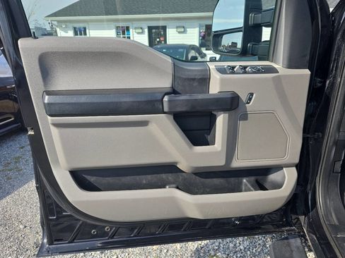 Used 2019 Ford F350 XL w/ STX Appearance Package image 11