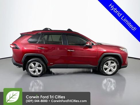 Used 2021 Toyota RAV4 Limited AWD/4WD image 18