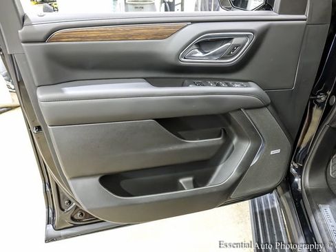 Used 2024 Chevrolet Suburban High Country AWD/4WD image 22