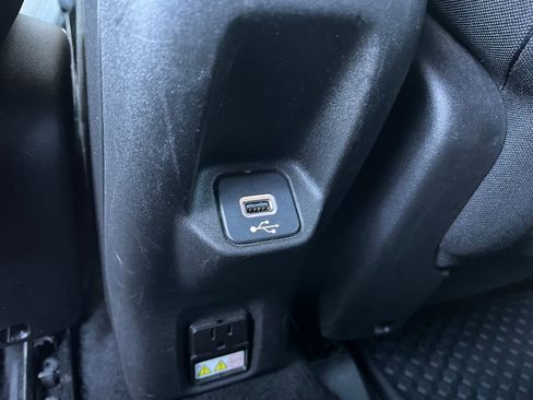 Used 2022 Jeep Renegade Altitude w/ Convenience Group image 14