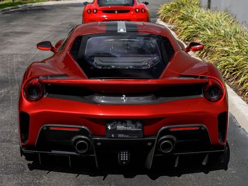Used 2019 Ferrari 488 Pista Coupe image 4