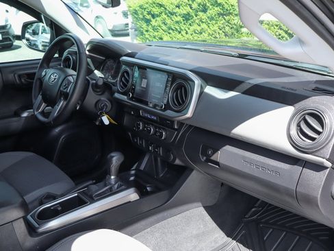 Used 2022 Toyota Tacoma SR5 image 37