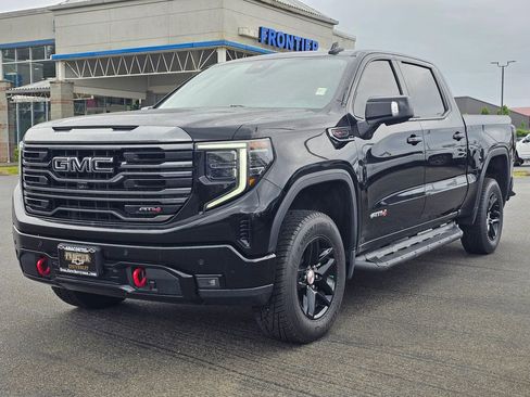 Used 2023 GMC Sierra 1500 AT4 w/ AT4 Premium Package AWD/4WD image 7