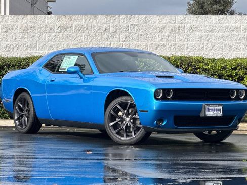 Used 2023 Dodge Challenger SXT w/ Blacktop Package image 2