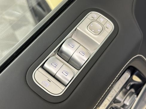 Used 2024 Mercedes-Benz G 63 AMG 4MATIC image 40