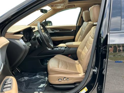 Used 2023 Cadillac XT6 Sport w/ Platinum Package AWD/4WD image 10