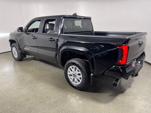 New 2025 Toyota Tacoma SR5 image 5