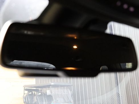 Used 2020 Dodge Challenger SXT w/ Driver Convenience Group image 41