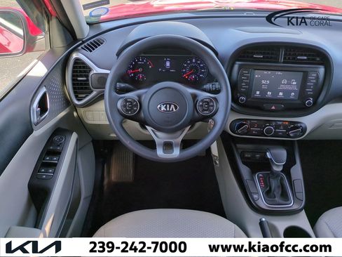 Certified 2021 Kia Soul LX image 14