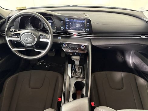 Used 2023 Hyundai Elantra SEL FWD image 32