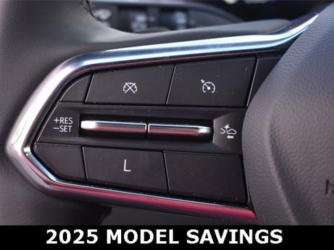 New 2025 Chevrolet Equinox LT w/ Safety and Technology Package image 22