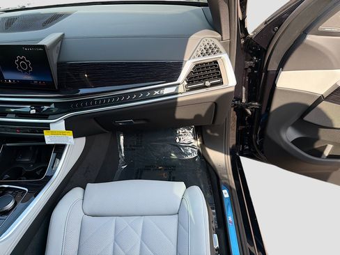 New 2026 BMW X5 xDrive40i w/ M Sport Package image 17