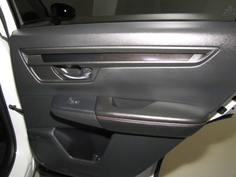 Certified 2025 Honda CR-V Sport image 18