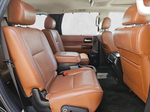 Used 2015 Toyota Sequoia Platinum image 20
