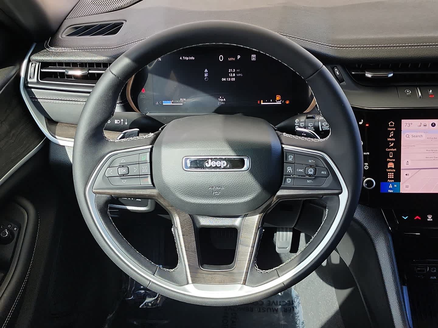 New 2026 Jeep Grand Cherokee Altitude AWD/4WD image 28