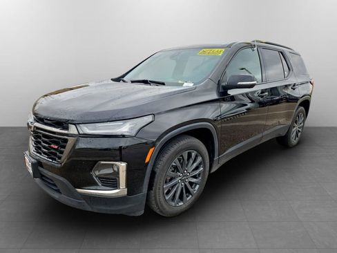 Used 2023 Chevrolet Traverse RS AWD/4WD image 12