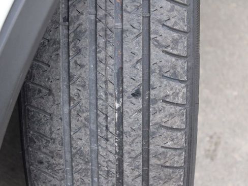 Used 2016 Nissan Rogue SV image 14