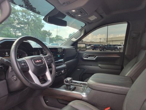Used 2023 GMC Sierra 1500 SLT w/ SLT Premium Package AWD/4WD image 11