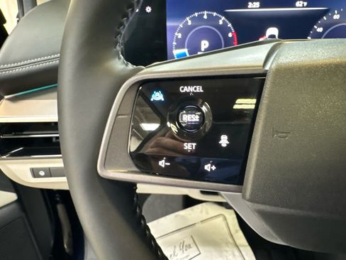 Certified 2025 Nissan Murano SL w/ Cargo Package AWD/4WD image 18
