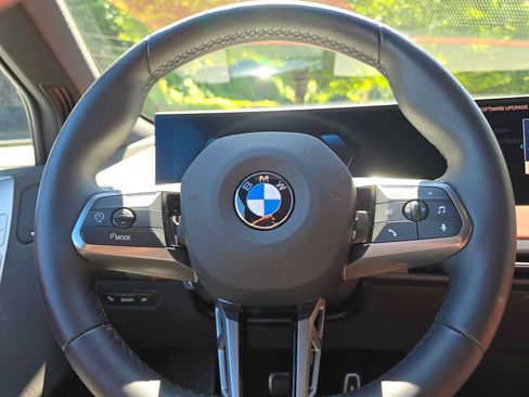 Used 2026 BMW iX xDrive60 w/ M Sport Package AWD/4WD image 27