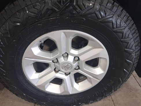 Used 2015 Toyota 4Runner SR5 RWD image 9