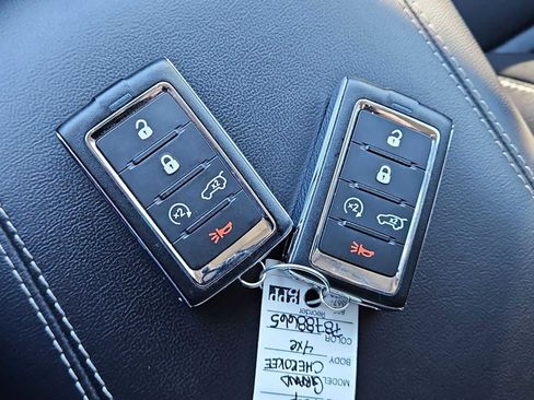 Used 2023 Jeep Grand Cherokee image 37