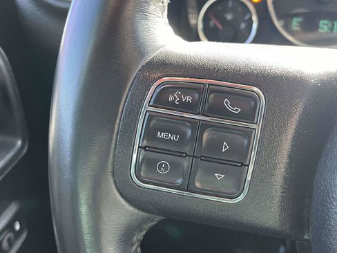 Used 2017 Jeep Wrangler Unlimited Sahara w/ Connectivity Group AWD/4WD image 42