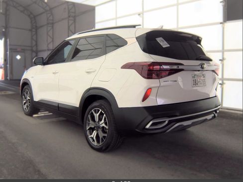 Used 2021 Kia Seltos EX AWD/4WD image 4