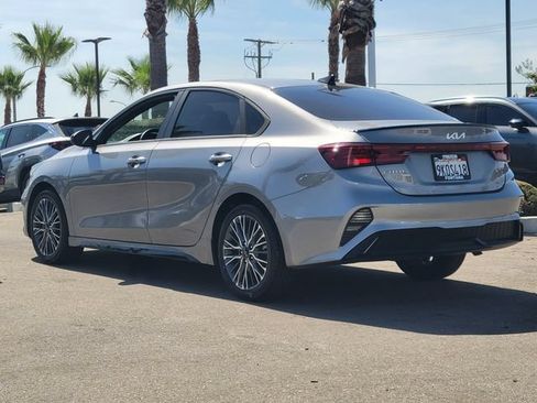Used 2024 Kia Forte GT-Line w/ GT-Line Premium Package FWD image 3