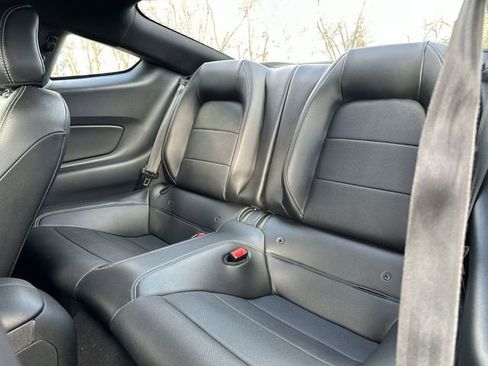 Used 2019 Ford Mustang Premium image 25