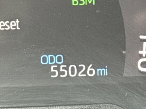 Used 2020 Toyota RAV4 Limited image 22