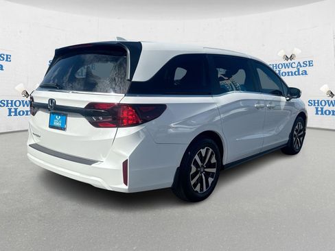New 2026 Honda Odyssey EX-L image 3