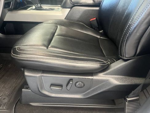 Used 2019 Ford F150 Lariat AWD/4WD image 16