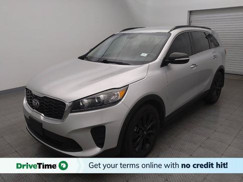 Used 2019 Kia Sorento S FWD image 1