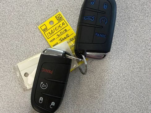 Used 2018 Jeep Compass Latitude w/ Popular Equipment Group AWD/4WD image 33