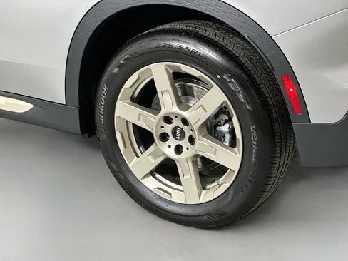 Certified 2025 MINI Cooper Countryman S w/ Comfort Package Max image 29