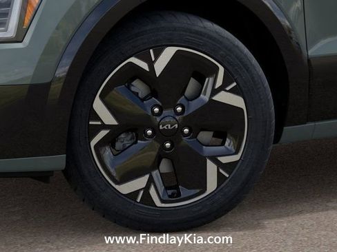 New 2026 Kia Niro Wind FWD image 28