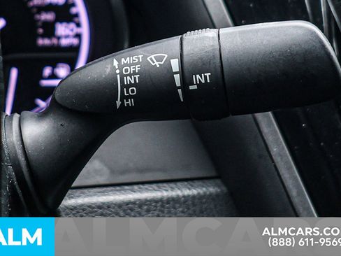 Used 2022 Toyota Camry SE image 28