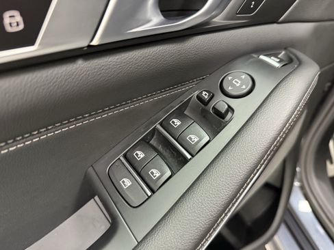 Used 2020 BMW X5 sDrive40i w/ M Sport Package RWD image 12