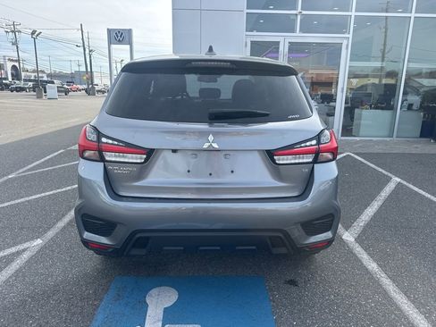 Used 2025 Mitsubishi Outlander Sport AWD image 4