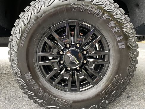 Used 2026 Chevrolet Silverado 2500 ZR2 w/ LPO, Dark Essentials Package AWD/4WD image 50