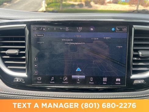 Used 2023 Chrysler Pacifica Limited w/ Uconnect Theater Family Group AWD/4WD image 22