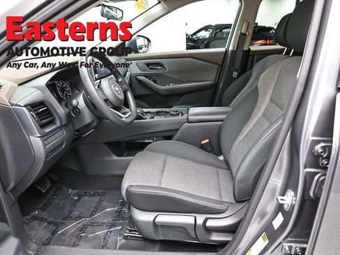 Used 2021 Nissan Rogue S AWD/4WD image 14