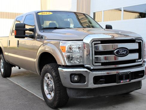 Used 2013 Ford F250 XLT w/ XLT Value Pkg AWD/4WD image 4