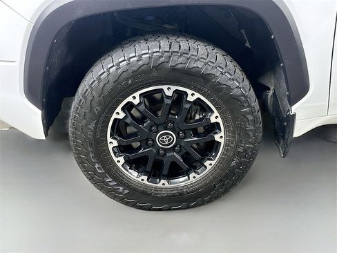Used 2022 Toyota Tundra SR5 image 8