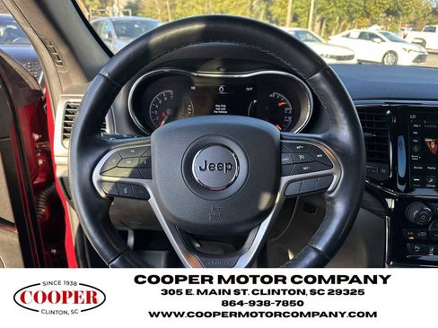 Used 2021 Jeep Grand Cherokee Laredo X image 30